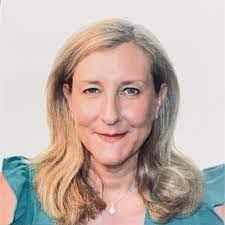 Tracy Diggs's Instagram, Twitter & Facebook