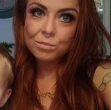 Karsten Ree fik delvist medhold i retten, og det kommer nu til at koste  Janni og forlaget, der udgav hendes nye bog 😬