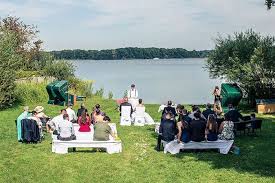 In unserem strandlokal „papillon oder im geräumigen festzelt direkt am ufer. Hochzeitslocation In Schwerin Das Haus Am See
