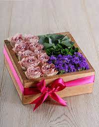 Buy Lilac Rose Crate Online Anniversary Flowers Lilac Roses Birthday Flowers