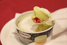 About 2.5 servings per container: The Luxurious Taste Of Haagen Dazs Pistachio Berry Ice Cream Only Available At Convenience Stores In Japan Kawaii Kakkoii Sugoi