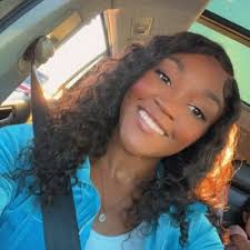 Jessica (@jessicaboyd22)