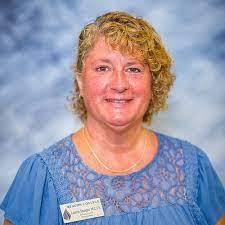 Laurie Staiger's Instagram, Twitter & Facebook