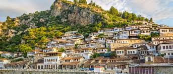 Albanien ist ein sehr interessantes, geheimnisvolles und von bisher nur wenigen touristen besuchtes land in europa. Https Www Xn Gnstiger Reisen Zvb De Albanien