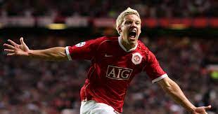 United celebrate michael carrick's opener against roma. A Detailed Recollection Of Manchester United S 7 1 Win Over Roma 2007 Planet Football