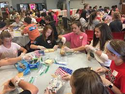 The building rises 250 feet (76 m) in downtown tulsa. Bishop Kelley High School On Twitter Stuco And Senior Football Players Hosted 135 Freshmen Last Night Who Made 1650 Pb J Sandwiches For The Tulsa Food Bank Thisisbk Classof2023 Https T Co D8omz4nydj