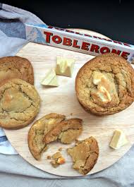 White Chocolate Toblerone Cookies Scarletscorchdroppers Toblerone White Chocolate Cookies Christmas Biscuits