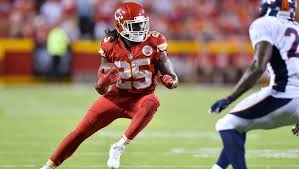 Offensive Battles Heat Up At Chiefs Training Camp 12up