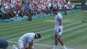 Vrh mreže je bio na njegovoj strani skoro koliko i linije. Wimbledon Gif