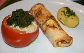 Pikante Palatschinken Gefullte Tomaten Uberbacken Rezept Johann Lafer Rezepte Pikante Palatschinken Gefullte Tomaten