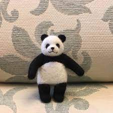 癒しパンダ号です パンダ panda 熊猫 甘えん坊 癒しパンダ iyashipanda giantpanda cute pandalife pandabears pandas pandalover 羊毛氈 adorable panda bear panda cool panda