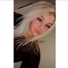 Hi! Does anyone sell Sourdough?!