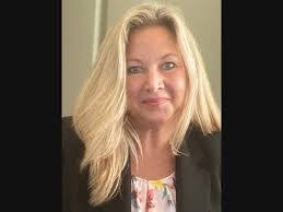 Lynn Coyle's Instagram, Twitter & Facebook