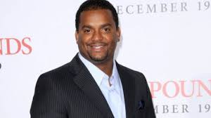 Tout logiquement dans danse avec les stars. Video Carlton Du Prince De Bel Air Fait Un Flash Mob Avec La Carlton Dance Voici