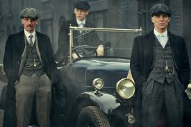 Set in birmingham, england, the series follows the exploits of the shelby crime family in the direct aftermath. Taschenuhren Diese Stilvollen Zeitmesser Sind Nicht Nur Was Fur Fans Der Peaky Blinders Gq Germany