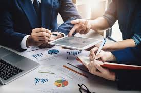 Financial advisors in fulfilling their work description, analyze relevant information obtained from clients in order to determine suitable action plan for meeting clients' financial needs. Financial Advisor Overview Roles And Responsibilities Salaries