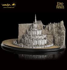 Read 11,545 reviews from the world's largest community for readers. Der Herr Der Ringe Diorama Hadesflamme Merchandise Onlineshop Fur Alles Was Das Fan Herz Begehrt Minas Tirith Lord Of The Rings Weta Workshop