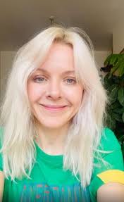 Stylist says she felt like a 'twisted creep' trying to help model fit into  sample sized trousers