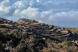 سبق شاهد إطلالة مبهرة بـ آل خثيم النماص مدرجات تعانق السحب aerial natural landmarks city photo