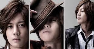 Ayrıca 2006 yılında pi'nin hikayesi filminin korece versiyonunu seslendirmişti. Pin On Kim Hyun Joong