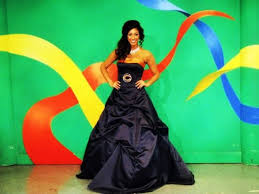 Photos Bears Packers Wedding Gowns Now Available Wedding Dresses Chicago Chicago Bears Wedding Bear Wedding