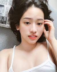 My favorite place i've ever traveled is thailand, probably, because thai food is my favorite. Thuy Vy Hana Facebook