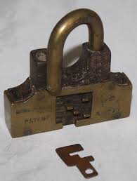 Pin Von Jorge Luis Hartkopf Auf Candados Y Cerrojos In 2020 Vorhangeschloss Schlussel Schloss Schlussel