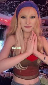 Lindsay Burch's Instagram, Twitter & Facebook