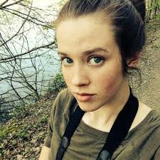 Ella Warren's Instagram, Twitter & Facebook