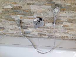 Armaturen, die über putz sichtbar bleiben, lassen sich in der regel problemlos an bereits vorhandene anschlüsse oder installationspunkte anbringen. Unterputz Armatur Badewanne Suckfull Bautagebuch Aus Dem Solardorf In Norderstedt