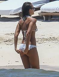 I don't know if it's her body or face that gets me off but i'm loving her! Jessica Alba Bikini The Fappening Leaked Photos 2015 2021