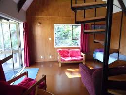The best cabin rentals in ohio —highly rated! Stray Possum Lodge Aotea Great Barrier Island