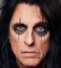 Happy 76th birthday to American singer, songwriter ALICE COOPER  ‼️🎂🎊🎤🎉🎈 Vincent Damon Furnier is the founder and frontman of late  '60s/early '70s hard rock band ALICE COOPER. He legally changed his name