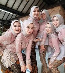 25 Model Kebaya Brokat Modern Terbaru 2020 Fashion Kebaya Modern Gaun Pesta Hijab Chic Baju Muslim
