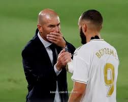 علق الفرنسي زين الدين زيدان، المدير الفني لنادي ريال مدريد الإسباني، على إمكانية انتقال النجم المصري محمد وخلال المؤتمر الصحفي للمباراة، سُئل زين الدين زيدان عن إمكانية تدريبه لمحمد صلاح في يوم من الأيام، ليرد: Ø²ÙŠØ¯Ø§Ù† Ø¨Ù†Ø²ÙŠÙ…Ø§ Ø£ÙØ¶Ù„ Ù…Ù‡Ø§Ø¬Ù… ÙÙŠ ØªØ§Ø±ÙŠØ® ÙØ±Ù†Ø³Ø§