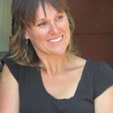 Jennifer Dann's Instagram, Twitter & Facebook