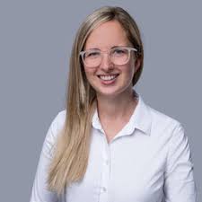 Die filialen der dkb bank sind sehr klein. Maike Teschner Core Banking Manager Deutsche Kreditbank Ag Dkb Xing