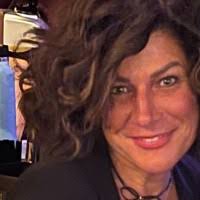 300+ profilů „Týma“