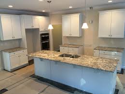 Alpine white granite countertops is ideal for kitchen countertops, bathroom vanities, bar tops, accent walls and more. Top 25 Best White Granite Colors For Kitchen Countertops Homeluf Com