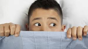 Como perder o medo de dormir sozinho? 8 dicas infalíveis! - Lua chic