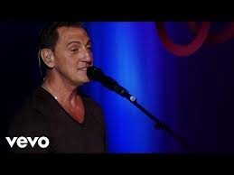 Franco De Vita Si La Ves Ft Noel Schajris Leonel Garcia Youtube Franco De Vita Amor A La Musica Musica En Espanol