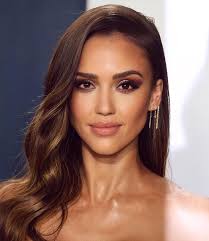 Jessica Alba On Instagram Jessicaalba Jessicaalba Face Beauty Beautiful Smile Dress Black Vanityfair In 2020 Jessica Alba Makeup Jessica Alba Beauty Face