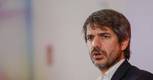 Más de 300 millones para subvenciones al cine y ni un euro para un  hidroavión contra los incendios