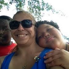 Kirsten Herring's Instagram, Twitter & Facebook