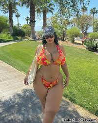 Katelyn Folasade  katelyn_runck  katelynsade Nude Leaks OnlyFans Photo  12 - Leaked Models