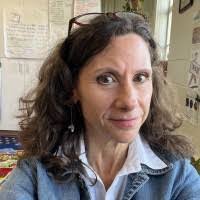 Beth Jacobi's Instagram, Twitter & Facebook