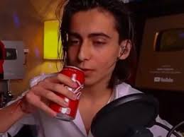 Você Sabe Tudo Sobre Aidan Gallagher?