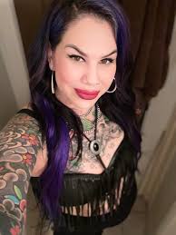 Rina Dee Houston Hairstylist