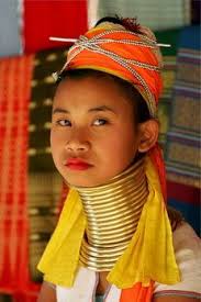 Wearing Rings To Have A Giraffe S Neck In Thailand Thailand Hill Tribes Long Neck Woman Tribes Women Sci Fi Fashion Women