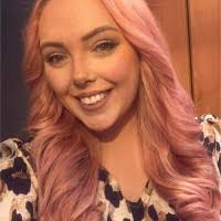 Danielle Brewster's Instagram, Twitter & Facebook